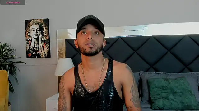 Robin Rief online show from 11-12-25, 04:24