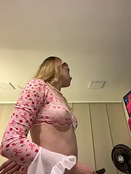 NicoleCut online show from 09-12-25, 10:37