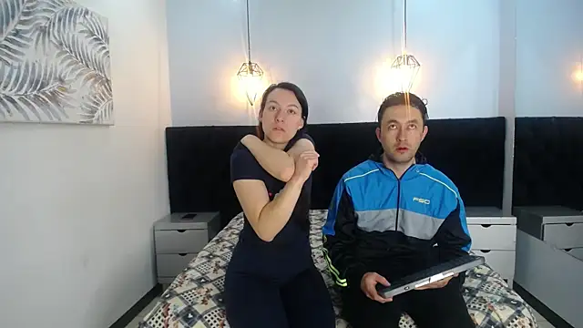 Snapshot of JeremmyAndStacy chatting on 01-20-25, 12:07 JeremmyAndStacy online show from 01-20-25, 12:07