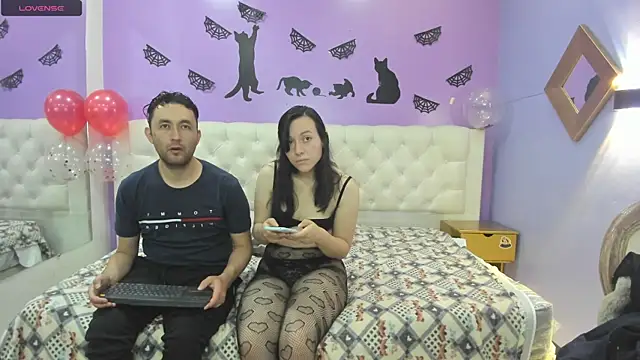 Snapshot of JeremmyAndStacy chatting on 02-27-25, 12:56 JeremmyAndStacy online show from 02-27-25, 12:56