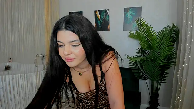 AlluringAriel online show from 02-17-25, 01:47