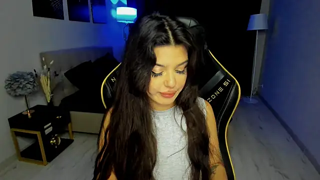 AlluringAriel online show from 12-04-25, 11:41