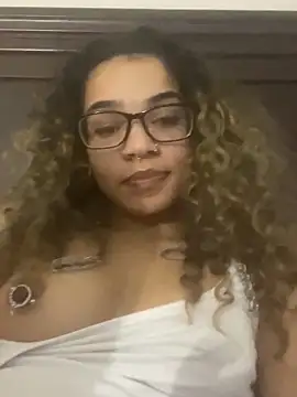 1prettygem online show from 12-22-24, 03:11