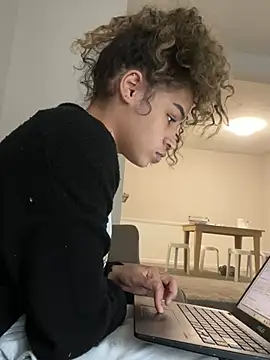 1prettygem online show from 01-15-25, 05:15