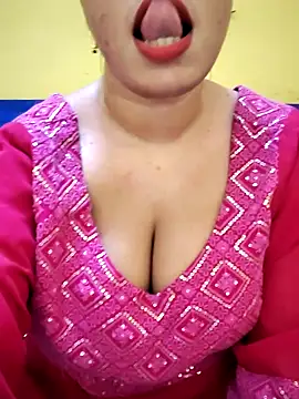 Haniya-143 online show from 09-18-25, 08:44