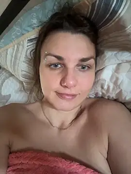 Snapshot of Magic__smile chatting on 11-03-25, 03:52 Magic smile online show from 11-03-25, 03:52