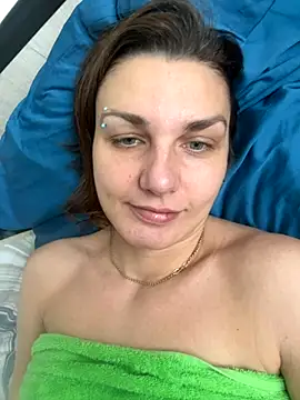 Snapshot of Magic__smile chatting on 11-14-25, 05:50 Magic smile online show from 11-14-25, 05:50