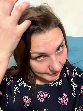 Snapshot of Magic__smile chatting on 11-20-25, 01:55 Magic smile online show from 11-20-25, 01:55