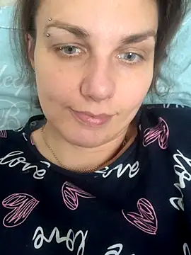 Snapshot of Magic__smile chatting on 11-27-25, 11:34 Magic smile online show from 11-27-25, 11:34