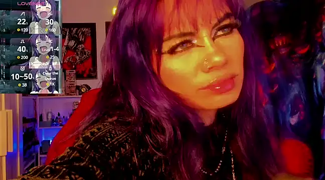 Snapshot of _sakae_ chatting on 02-07-25, 12:31  sakae  online show from 02-07-25, 12:31