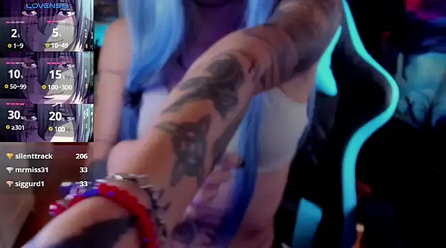 Snapshot of _sakae_ chatting on 02-23-25, 09:44  sakae  online show from 02-23-25, 09:44