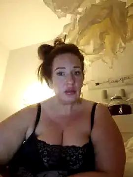 Snapshot of Engel_mia chatting on 02-15-25, 11:47 Engel mia online show from 02-15-25, 11:47
