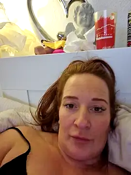 Snapshot of Engel_mia chatting on 02-16-25, 05:37 Engel mia online show from 02-16-25, 05:37