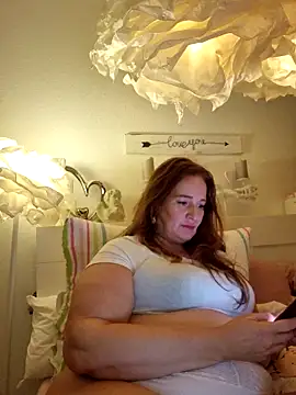 Snapshot of Engel_mia chatting on 03-10-25, 10:24 Engel mia online show from 03-10-25, 10:24