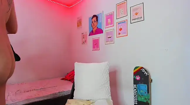 Snapshot of gabie_cortes chatting on 02-14-25, 06:45 gabie cortes online show from 02-14-25, 06:45