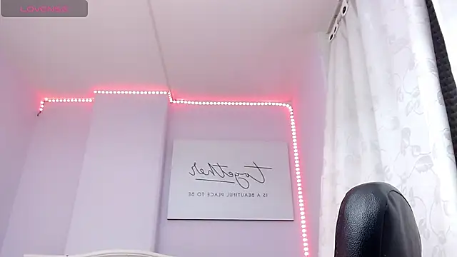 Snapshot of cami_fire chatting on 02-20-25, 11:32 cami fire online show from 02-20-25, 11:32