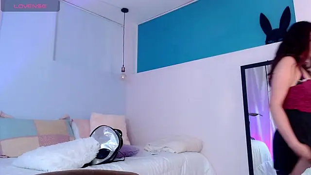 Snapshot of cami_fire chatting on 03-08-25, 11:07 cami fire online show from 03-08-25, 11:07