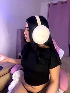 Emily-14 online show from 11-27-25, 04:03