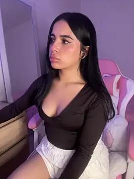 Emily-14 online show from 03-29-26, 06:02