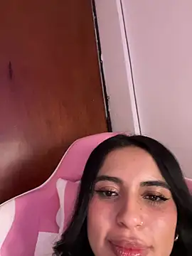 Emily-14 online show from 04-01-26, 08:37