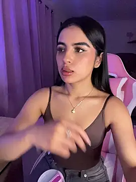 Emily-14 online show from 07-18-26, 03:11
