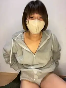 Snapshot of -anzu-o chatting on 12-31-24, 01:19 -anzu-o online show from 12-31-24, 01:19