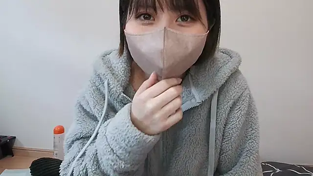 Snapshot of -anzu-o chatting on 01-16-25, 05:32 -anzu-o online show from 01-16-25, 05:32