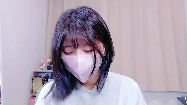 Snapshot of -anzu-o chatting on 10-19-25, 09:37 -anzu-o online show from 10-19-25, 09:37