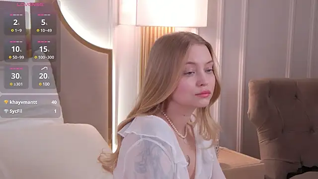 Snapshot of DorisHell chatting on 01-10-25, 09:20 DorisHell online show from 01-10-25, 09:20