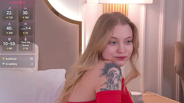 Snapshot of DorisHell chatting on 02-05-25, 12:31 DorisHell online show from 02-05-25, 12:31