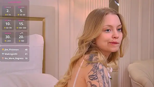 Snapshot of DorisHell chatting on 02-23-25, 06:45 DorisHell online show from 02-23-25, 06:45