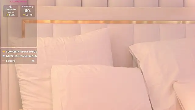 Snapshot of DorisHell chatting on 02-25-25, 09:02 DorisHell online show from 02-25-25, 09:02