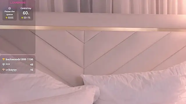 Snapshot of DorisHell chatting on 03-12-25, 09:13 DorisHell online show from 03-12-25, 09:13