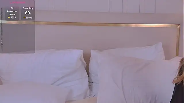 Snapshot of DorisHell chatting on 03-21-25, 06:18 DorisHell online show from 03-21-25, 06:18