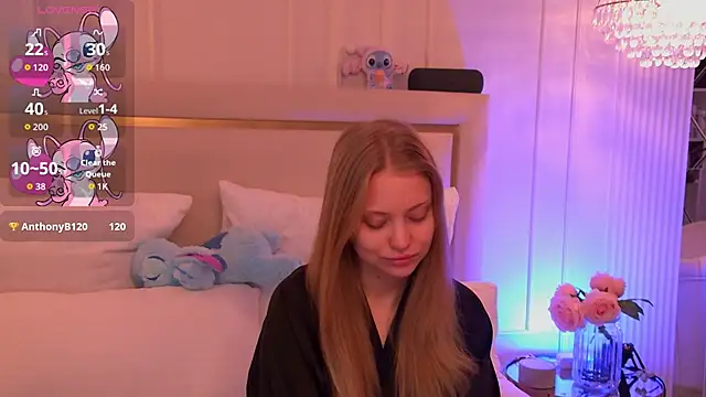 Snapshot of DorisHell chatting on 11-28-25, 12:13 DorisHell online show from 11-28-25, 12:13