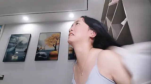 sasa-loves online show from 10-17-25, 07:22