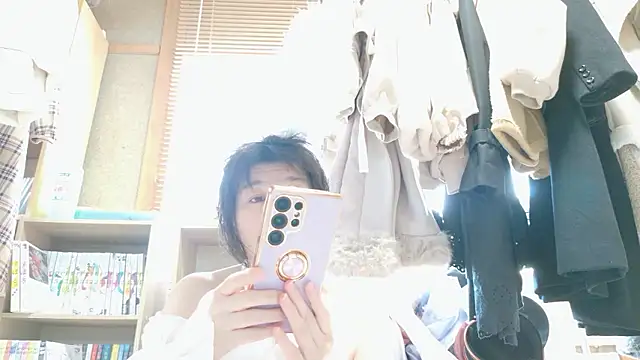 Snapshot of morikawa_sayaka chatting on 10-31-25, 12:00 morikawa sayaka online show from 10-31-25, 12:00