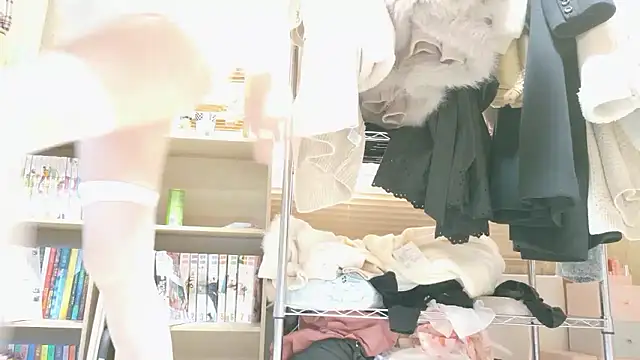 Snapshot of morikawa_sayaka chatting on 11-03-25, 11:26 morikawa sayaka online show from 11-03-25, 11:26