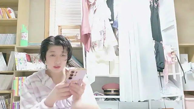 Snapshot of morikawa_sayaka chatting on 02-13-26, 11:23 morikawa sayaka online show from 02-13-26, 11:23