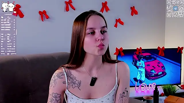 FalineDowlen online show from 02-19-26, 02:18