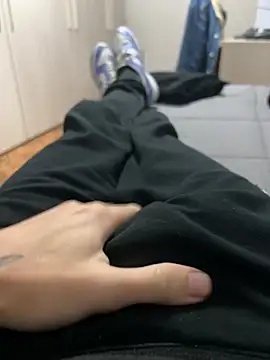 93moro online show from 12-26-24, 07:27