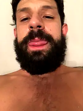 Snapshot of jolesin chatting on 09-19-25, 06:04 jolesin online show from 09-19-25, 06:04