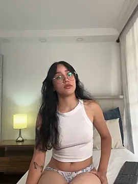 Snapshot of jaade_evergreen chatting on 09-13-25, 12:27 jaade evergreen online show from 09-13-25, 12:27