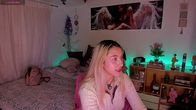 cuteweed420 online show from 04-16-26, 03:07