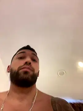 Snapshot of Sweet_and_caramel chatting on 12-21-25, 05:09 Sweet and caramel online show from 12-21-25, 05:09