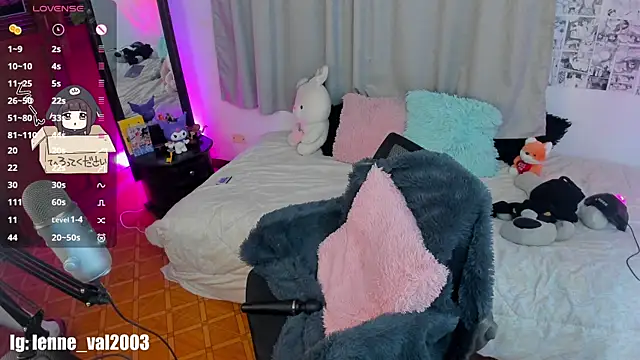 Lenneval1 online show from 03-09-25, 03:22