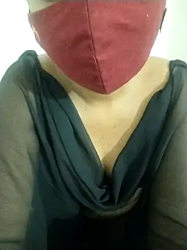 Snapshot of Telugu_magic_07 chatting on 12-17-24, 03:39 Telugu magic 07 online show from 12-17-24, 03:39