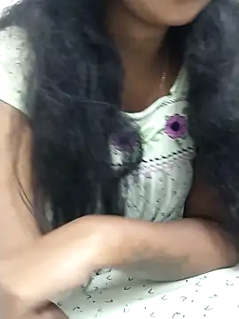 Snapshot of Telugu_magic_07 chatting on 09-10-25, 02:06 Telugu magic 07 online show from 09-10-25, 02:06