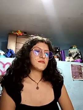 Snapshot of LoveElectra chatting on 04-07-26, 12:44 LoveElectra online show from 04-07-26, 12:44
