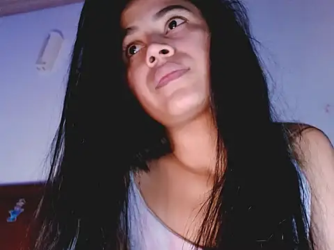Snapshot of brihanna_lena chatting on 04-16-26, 07:53 brihanna lena online show from 04-16-26, 07:53